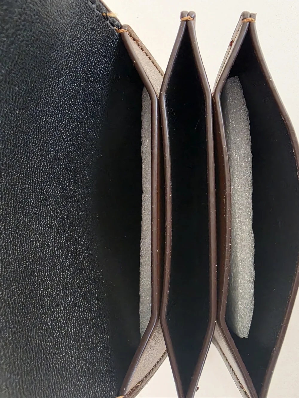 Faux Leather Turnlock Wallet 🤎 Accordion Wallet | Quiet Luxury Aesthetic